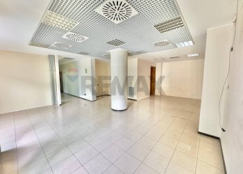 Stanza vuota - Commercial Premises Corso Italia
 
73, Carini - photo 1