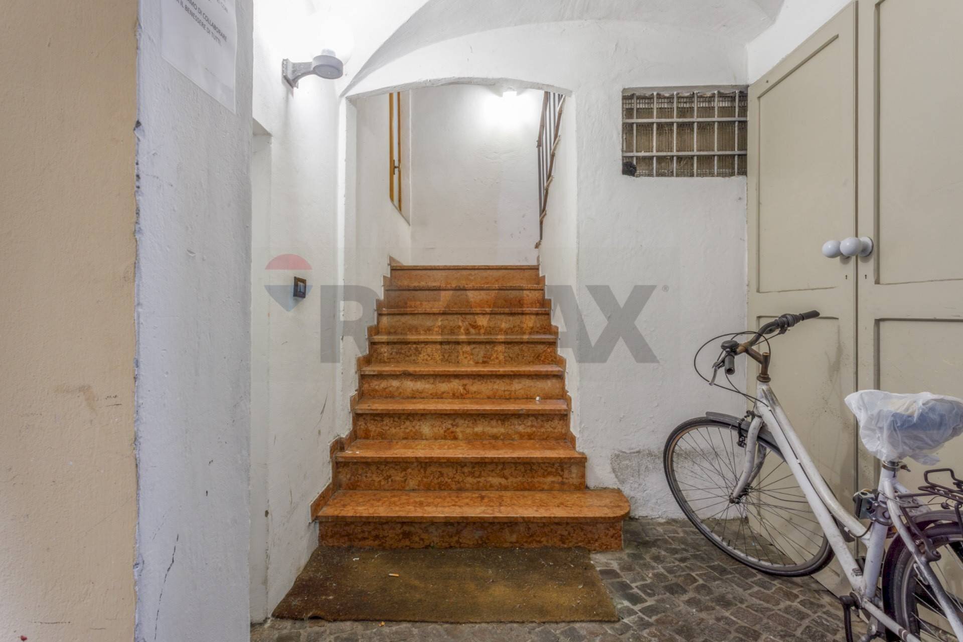 Scale - Bilocale Via Roma
 
51, Reggio nell'Emilia - foto 3