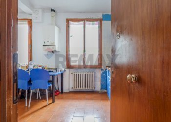 Sala da pranzo - Bilocale Via Roma
 
51, Reggio nell'Emilia - foto 6