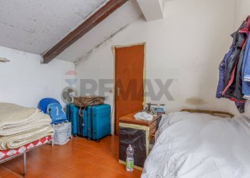 Camera / camera da letto - Bilocale Via Roma
 
51, Reggio nell'Emilia - foto 10