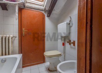 Bagno - Bilocale Via Roma
 
51, Reggio nell'Emilia - foto 13