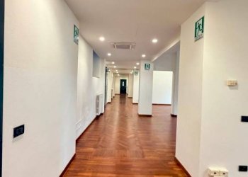 Ufficio - Stabile - Palazzo via Luigi Sacco, 4, Varese - foto 9