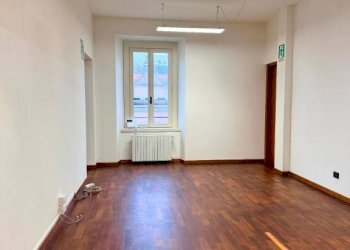 Dettagli - Stabile - Palazzo via Luigi Sacco, 4, Varese - foto 26