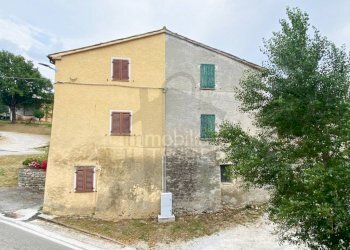 Facciata - Casa indipendente San Leo - foto 6