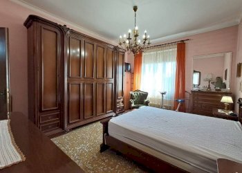 Camera da letto - Three-room apartment via Vincenzo Monti, 1, Nichelino - photo 12