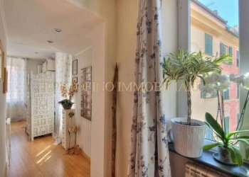 Salone - Appartamento piazza Camillo Benso di Cavour, Rapallo - foto 4