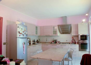 Cucina - Rustico via Adele Alfieri, Magliano Alfieri - foto 12