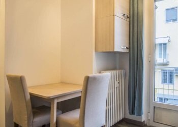 Salone - Bilocale via Tobruk, 10, Milano (zona Lorenteggio) - foto 9