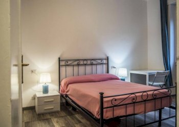 Camera da letto - Bilocale via Tobruk, 10, Milano (zona Lorenteggio) - foto 14