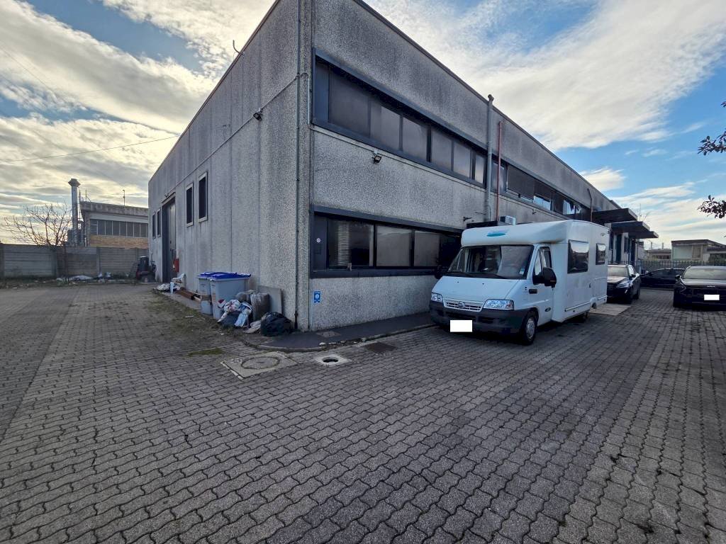 Zona - Capannone via Giovanni Amendola, Signa - foto 1