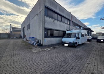 Zona - Capannone via Giovanni Amendola, Signa - foto 1