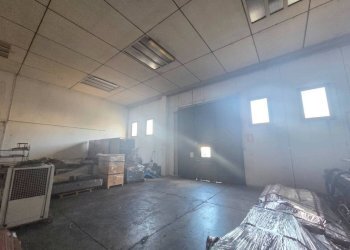 Interno non residenziale - Capannone via Giovanni Amendola, Signa - foto 10