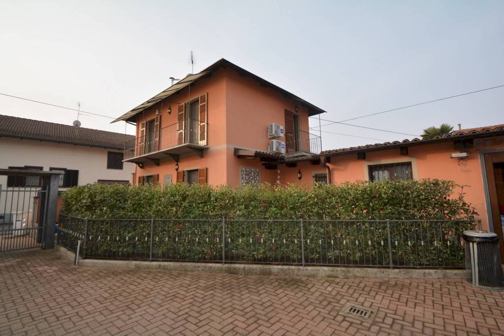 Facciata - Villa via Murina, 12, Carmagnola - photo 1