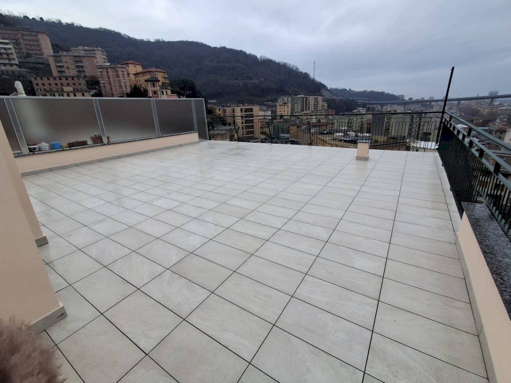 Terrazzo - Attico via Ludovico Ariosto, 12, Genova (zona Sampierdarena) - foto 1