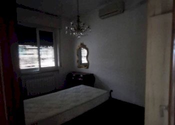 Camera da letto - Attico via Ludovico Ariosto, 12, Genova (zona Sampierdarena) - foto 17