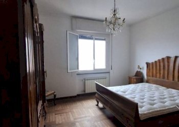 Camera da letto - Attico via Ludovico Ariosto, 12, Genova (zona Sampierdarena) - foto 19