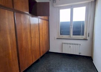 Camera da letto - Attico via Ludovico Ariosto, 12, Genova (zona Sampierdarena) - foto 32