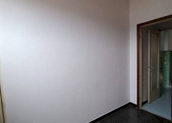 Stanza non arredata - Attico via Ludovico Ariosto, 12, Genova (zona Sampierdarena) - foto 35