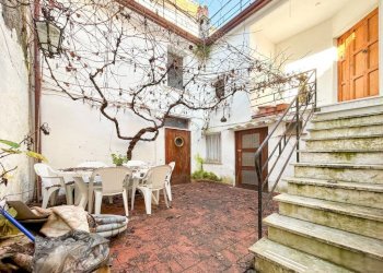 Giardino - Casa indipendente via Giuseppe Mazzini, 16, Ameglia - foto 35