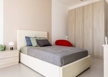 Camera da letto - Trilocale piazza Santa Maria del Suffragio, 3, Milano - foto 29