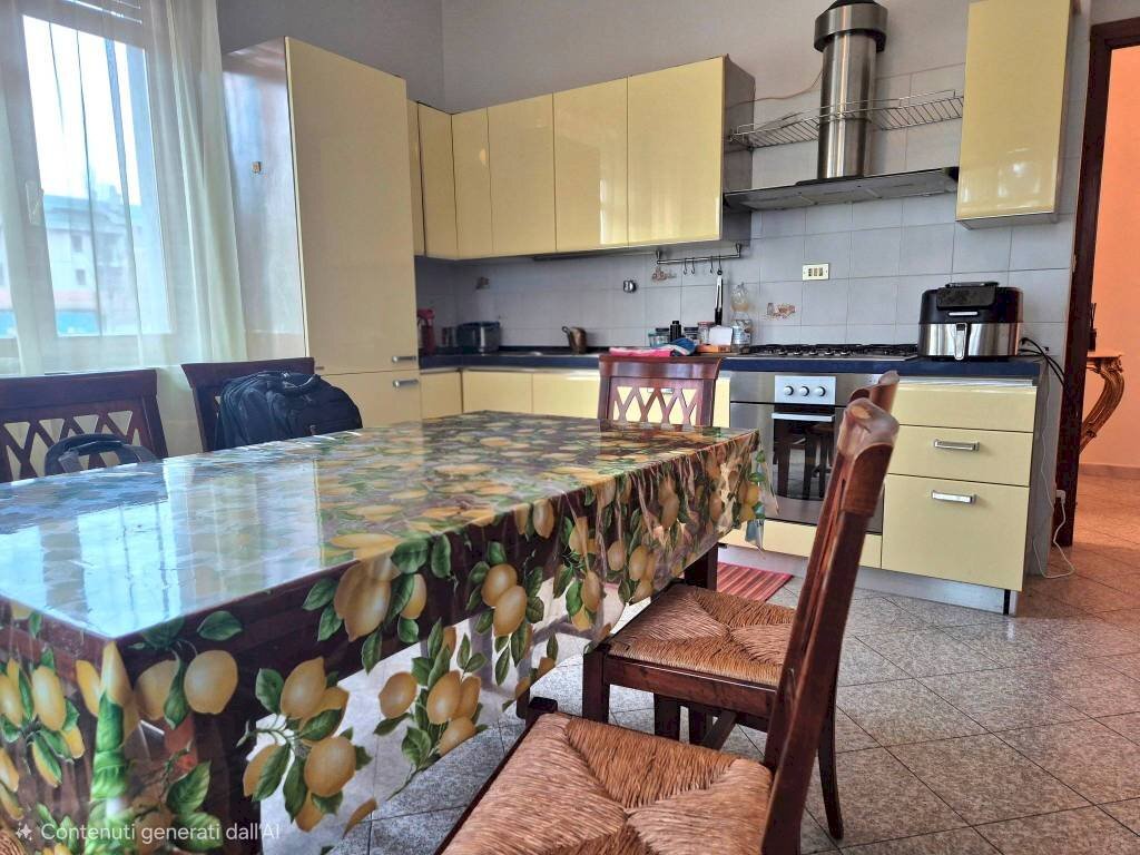 Cucina - Quadrilocale viale degli Angeli, Cuneo (zona Centro) - foto 2