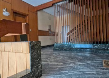 Interno palazzo - Quadrilocale viale degli Angeli, Cuneo (zona Centro) - foto 18