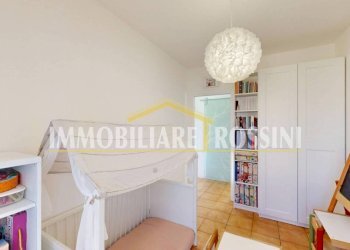 Camera da letto - Quadrilocale via del Gaggio, 8, Varese - foto 23