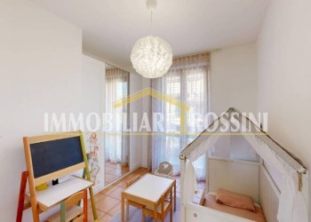 Camera da letto - Quadrilocale via del Gaggio, 8, Varese - foto 24