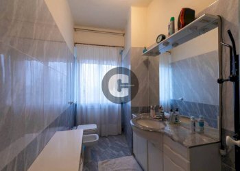 Bagno - Appartamento piazza Enrico Toti, 15, Torino (zona Vanchiglietta) - foto 43