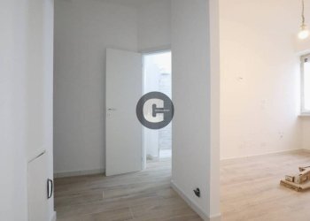 Ingresso - Bilocale corso Belgio, 116, Torino (zona Vanchiglietta) - foto 8