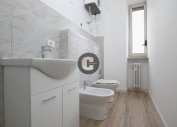 Bagno - Bilocale corso Belgio, 116, Torino (zona Vanchiglietta) - foto 10