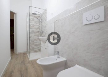 Bagno - Bilocale corso Belgio, 116, Torino (zona Vanchiglietta) - foto 11