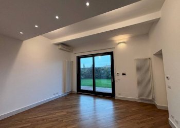 Soggiorno - Trilocale largo Odoardo Tabacchi, Torino (zona Madonna del Pilone) - foto 16