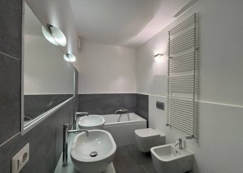 Bagno - Trilocale largo Odoardo Tabacchi, Torino (zona Madonna del Pilone) - foto 31