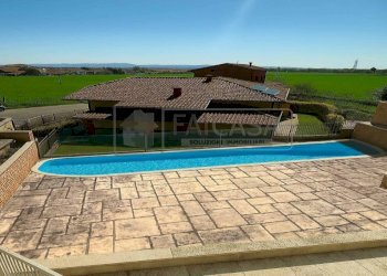 Piscina - Appartamento via Commenda, 34, Volpiano - foto 2