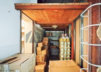 Interno non residenziale - Negozio viale Porto Palos, Rimini - foto 8