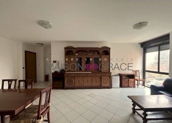 Salone - Quadrilocale via Margherita di Savoia, 17, Alba - foto 3