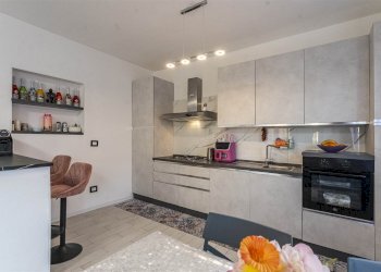 Trilocale Via Giacomo Leopardi 14, Modena - foto 6