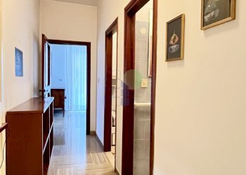 corridoio zona giorno - Appartamento Via Calzabigi 110, Livorno - foto 15