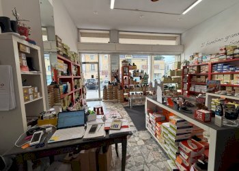 IMG_5210.jpg - Negozio Via Montello 15, Brescia - foto 9