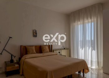 Quadrilocale Via Valdemaro Vecchi, Trani - foto 10