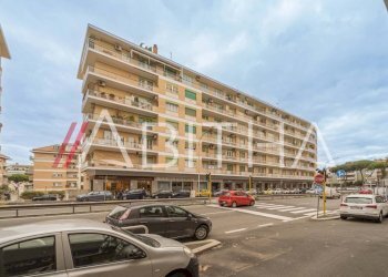 Four-room apartment via Anastasio II, Roma - photo 1