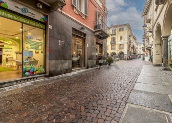 Shop Via Italia, 47 
 Centro, Biella - photo 3