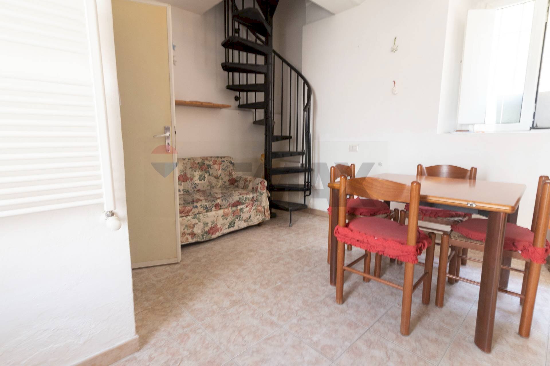 Sala da pranzo - Trilocale Via Alle Grotte
 
31, Carate Brianza - foto 3