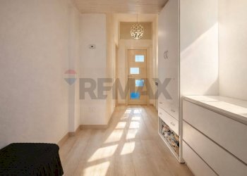 Hall / corridoio - Quadrilocale Piombino - foto 8