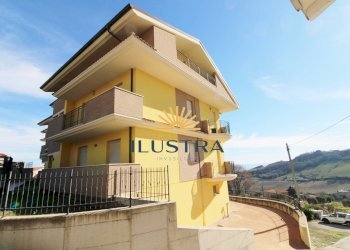 Foto 25 - Trilocale VIA SAN MARTINO
 
96, Colonnella - foto 24