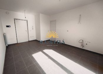 Foto 2 - Trilocale VIA SAN MARTINO
 
96, Colonnella - foto 2