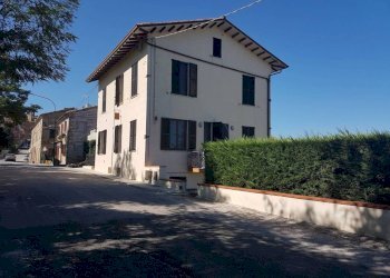 Facciata - Rustico Frazione Piticchio, Arcevia - foto 2