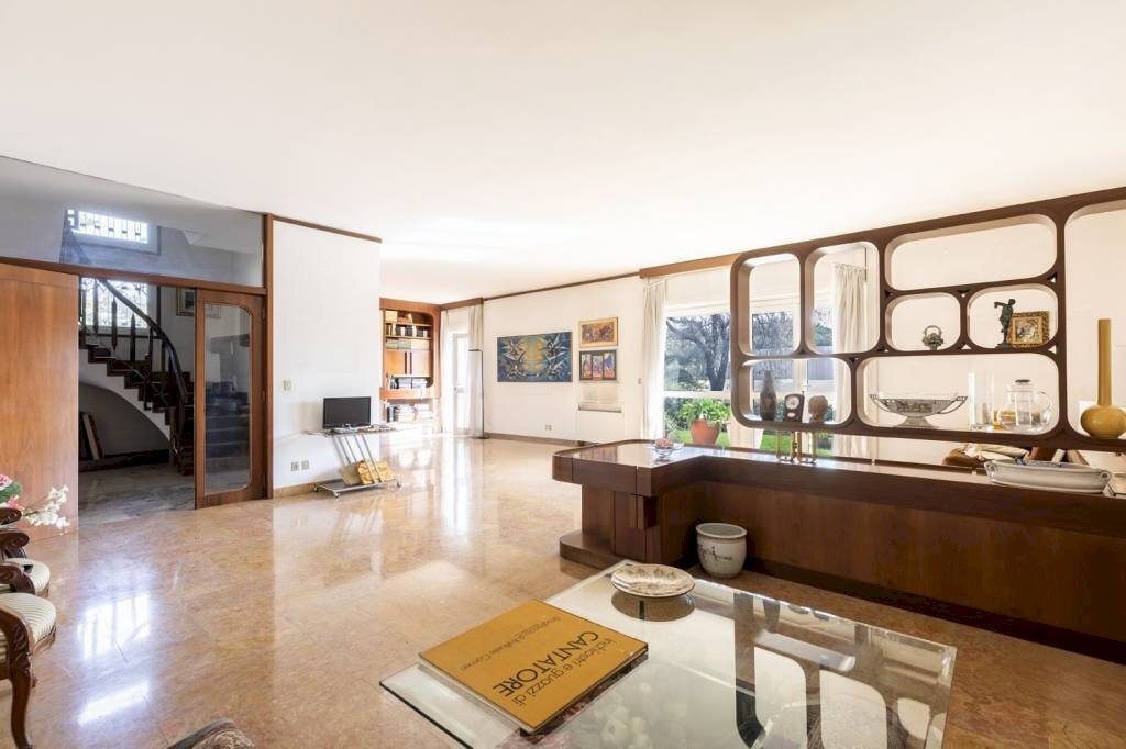 Salone - Villa piazzale Robert Schuman, Roma (neighborhood EUR) - photo 3