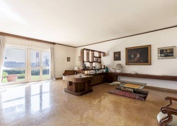 Salone - Villa piazzale Robert Schuman, Roma (zona EUR) - foto 5